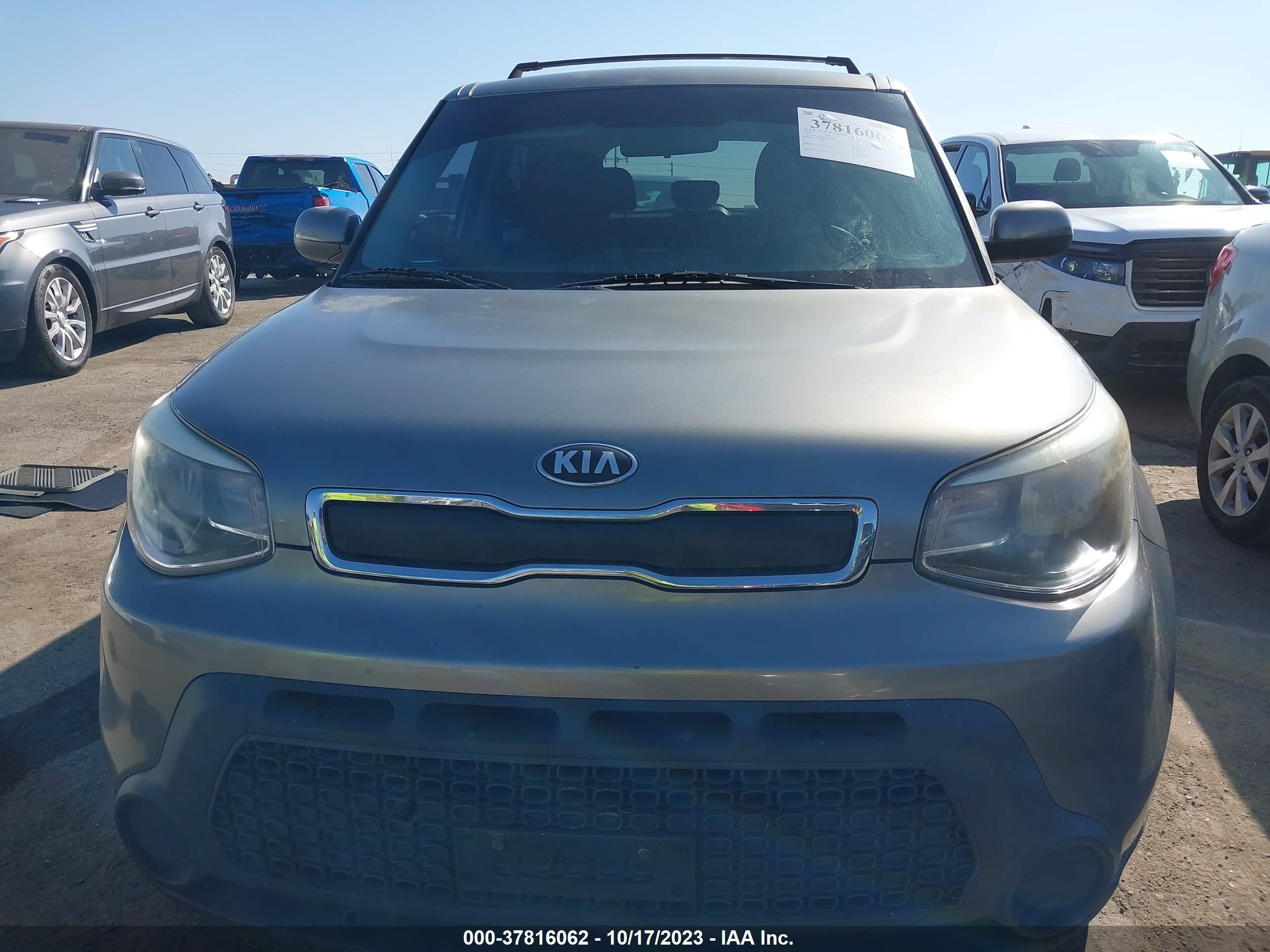 Photo 11 VIN: KNDJN2A24F7206052 - KIA SOUL 