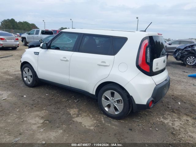 Photo 2 VIN: KNDJN2A24F7228567 - KIA SOUL 