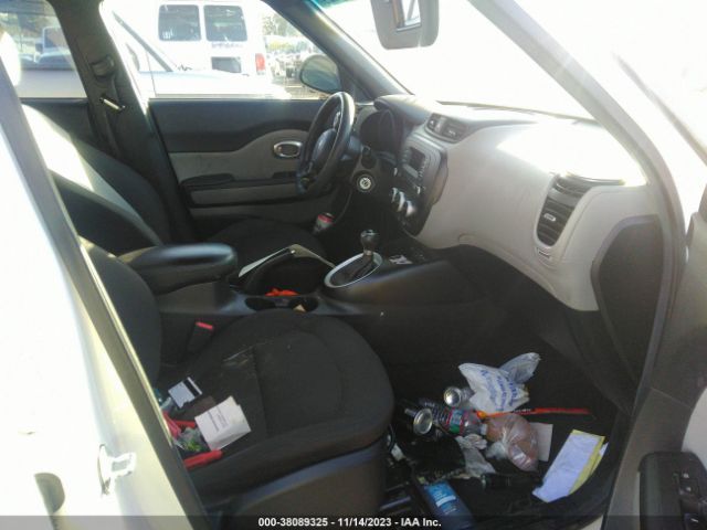 Photo 4 VIN: KNDJN2A24F7231484 - KIA SOUL 