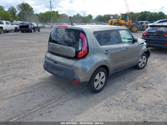 Photo 3 VIN: KNDJN2A24F7232621 - KIA SOUL 