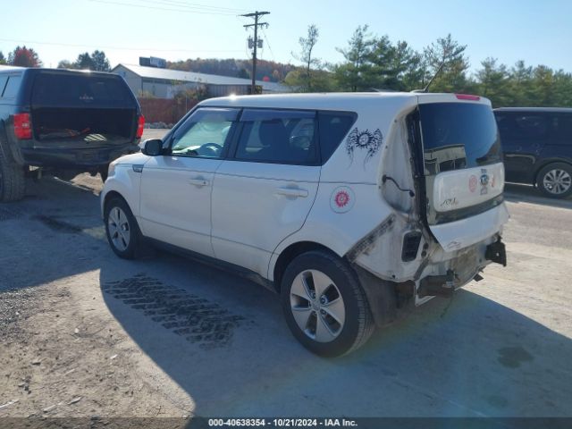 Photo 2 VIN: KNDJN2A24F7234224 - KIA SOUL 