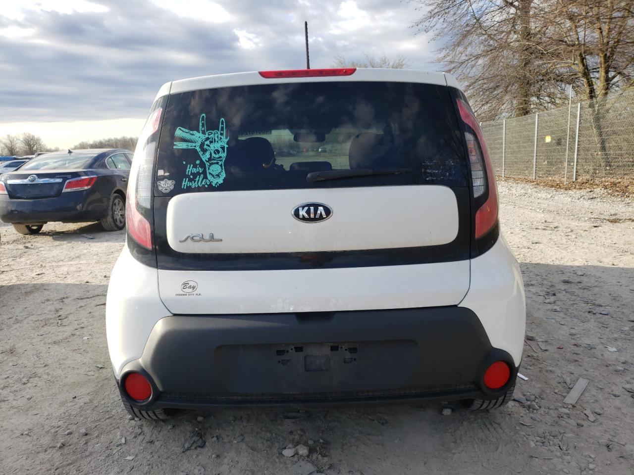 Photo 5 VIN: KNDJN2A24F7809373 - KIA SOUL 