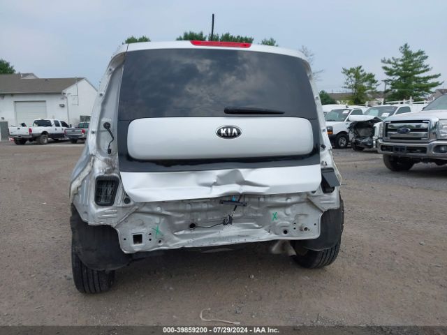 Photo 5 VIN: KNDJN2A24F7809437 - KIA SOUL 