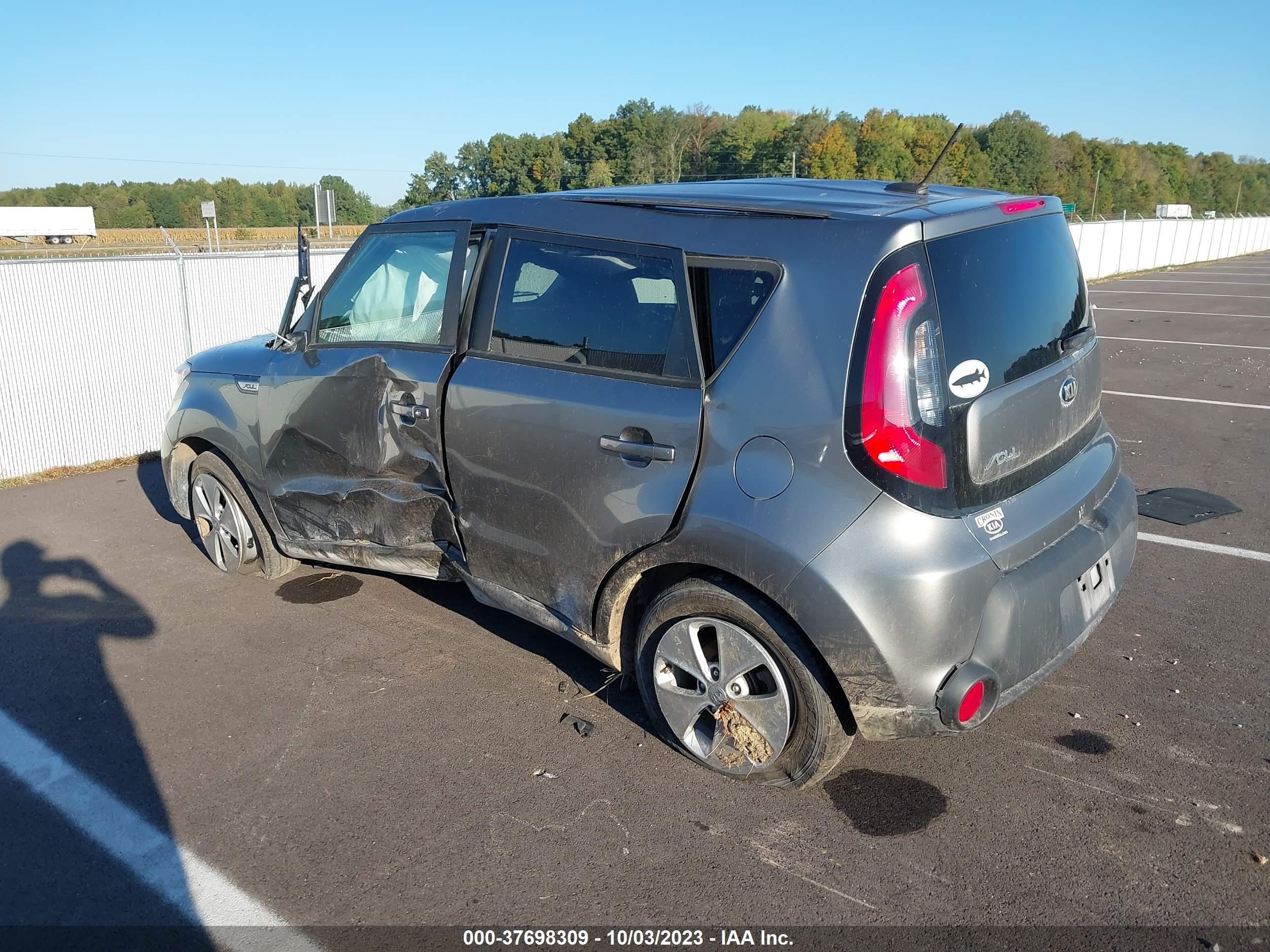 Photo 2 VIN: KNDJN2A24G7245743 - KIA SOUL 