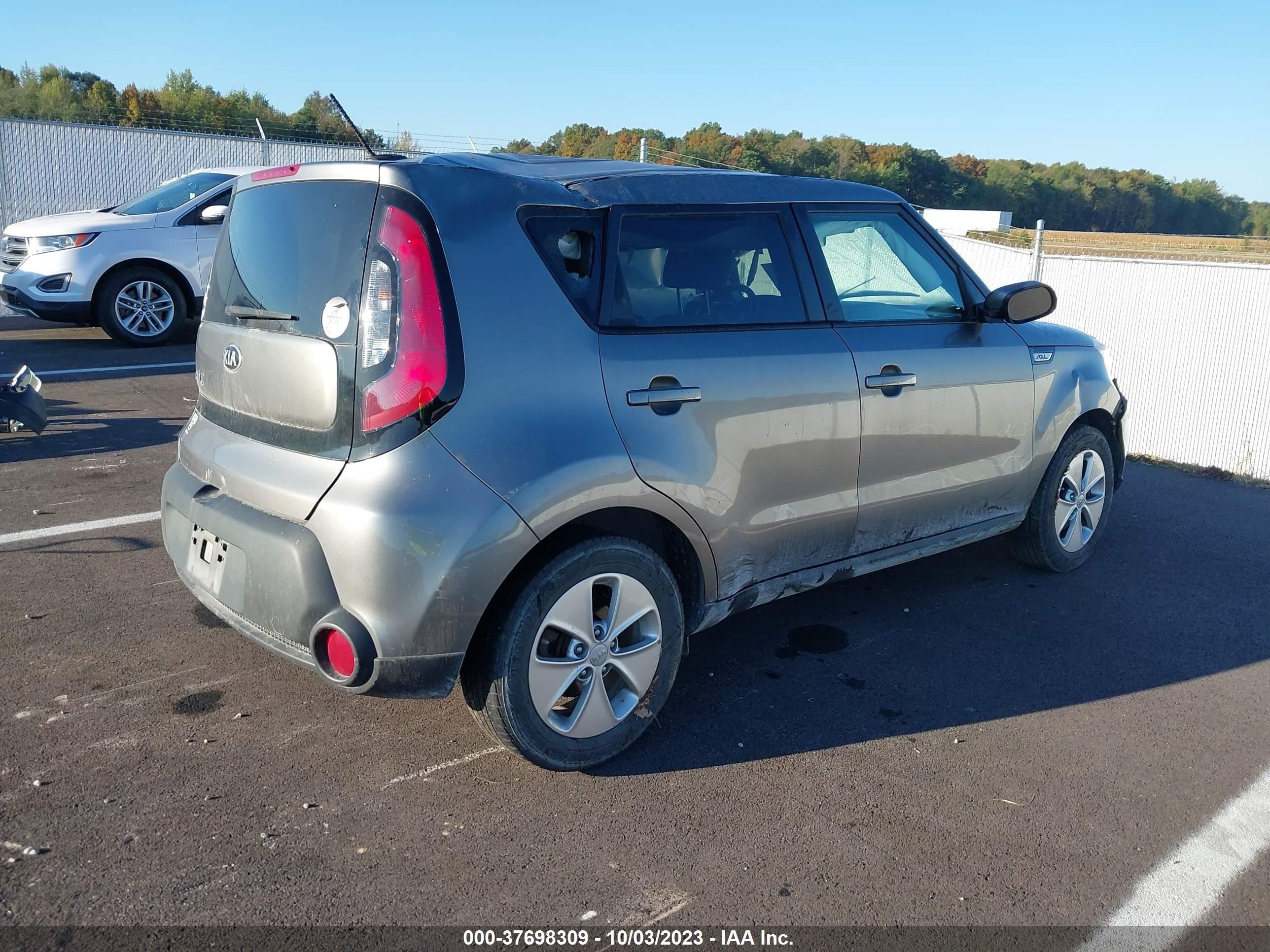 Photo 3 VIN: KNDJN2A24G7245743 - KIA SOUL 