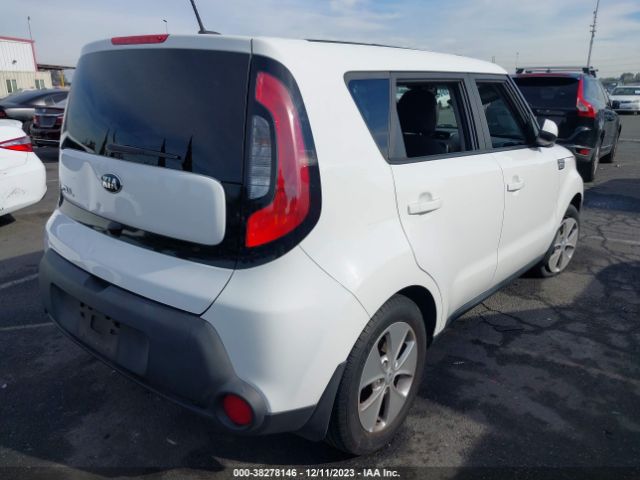 Photo 3 VIN: KNDJN2A24G7373268 - KIA SOUL 