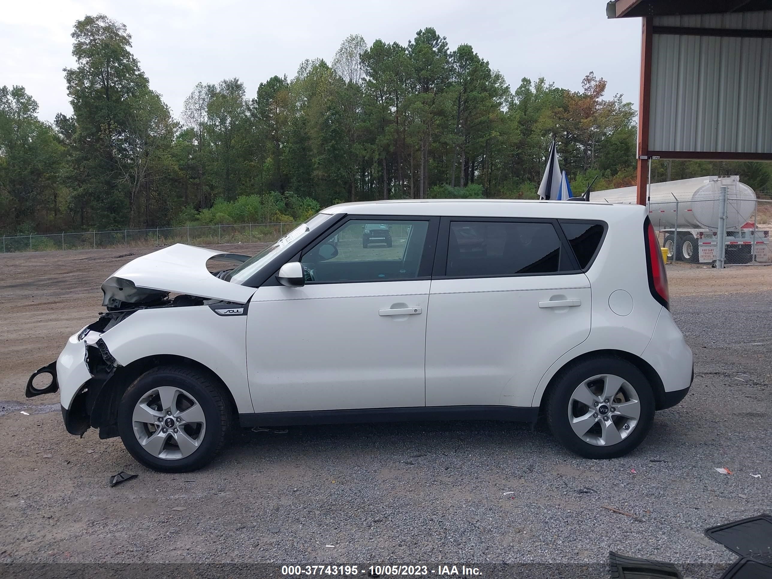 Photo 13 VIN: KNDJN2A24J7547606 - KIA SOUL 