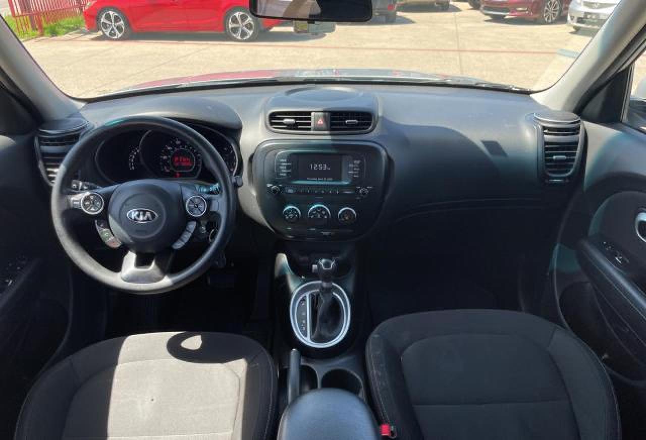 Photo 8 VIN: KNDJN2A24J7549033 - KIA SOUL 