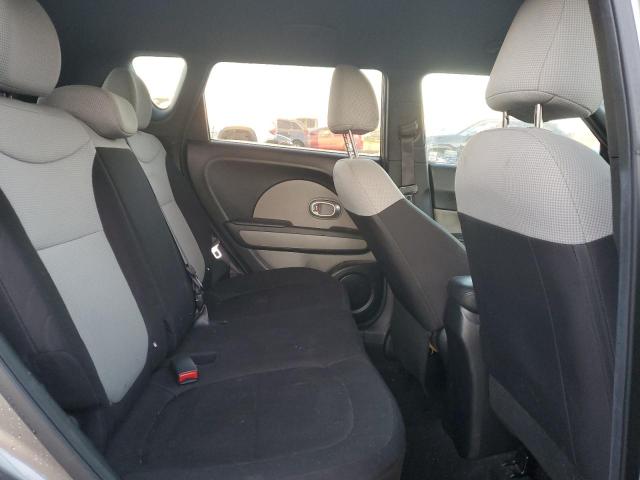 Photo 10 VIN: KNDJN2A24J7562235 - KIA SOUL 