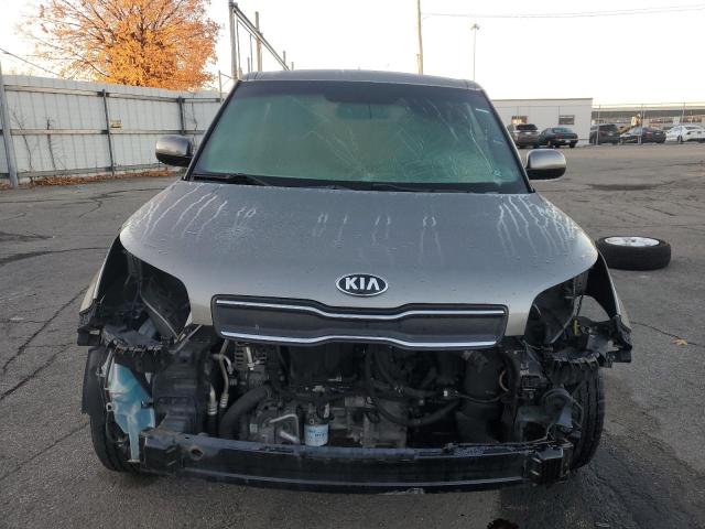 Photo 4 VIN: KNDJN2A24J7562235 - KIA SOUL 