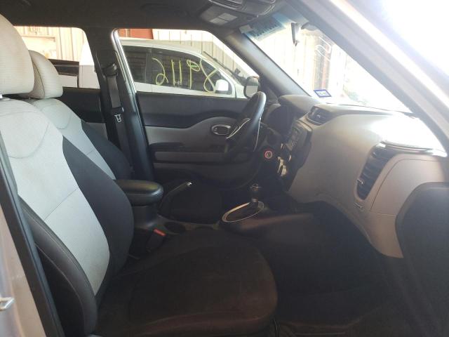 Photo 4 VIN: KNDJN2A24J7597762 - KIA SOUL 