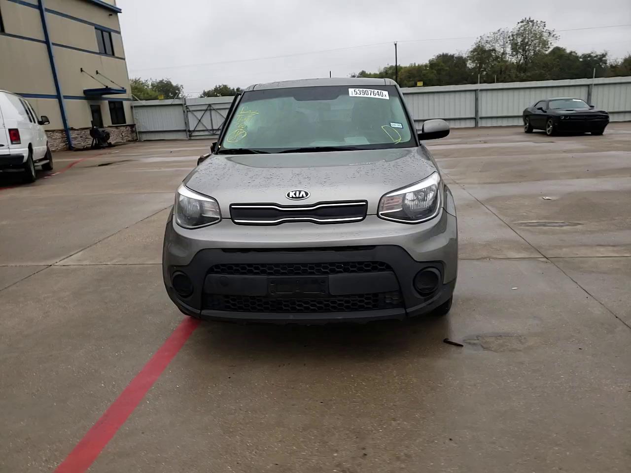 Photo 10 VIN: KNDJN2A24J7605861 - KIA SOUL 