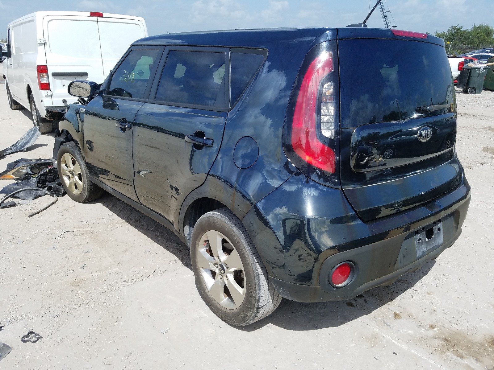 Photo 2 VIN: KNDJN2A24J7903522 - KIA SOUL 