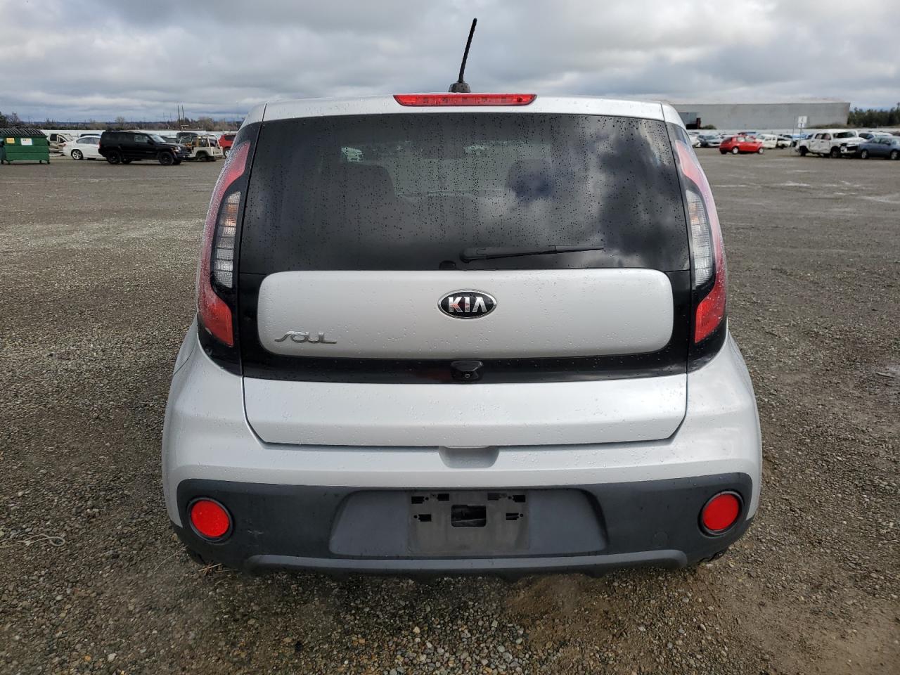 Photo 5 VIN: KNDJN2A24K7658741 - KIA SOUL 