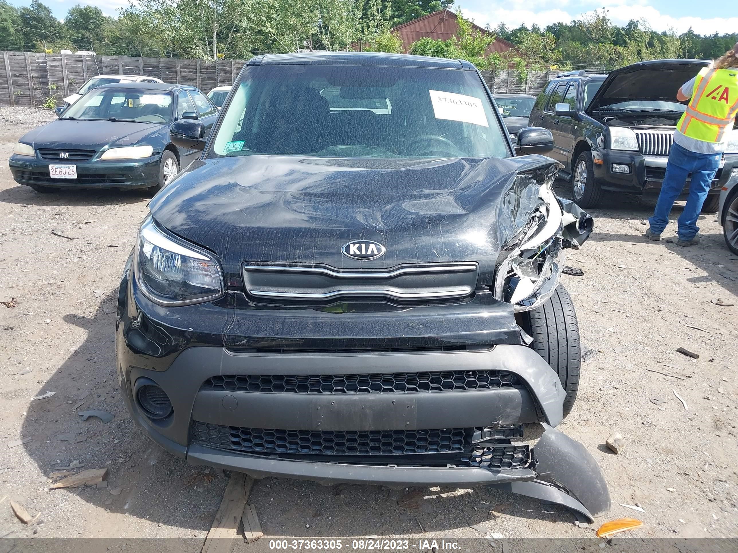 Photo 11 VIN: KNDJN2A24K7917115 - KIA SOUL 