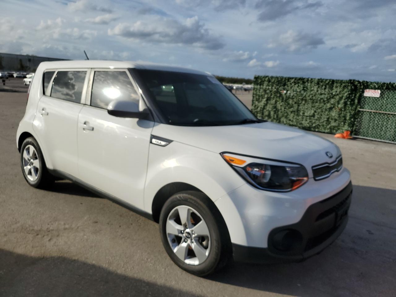 Photo 3 VIN: KNDJN2A24K7919446 - KIA SOUL 