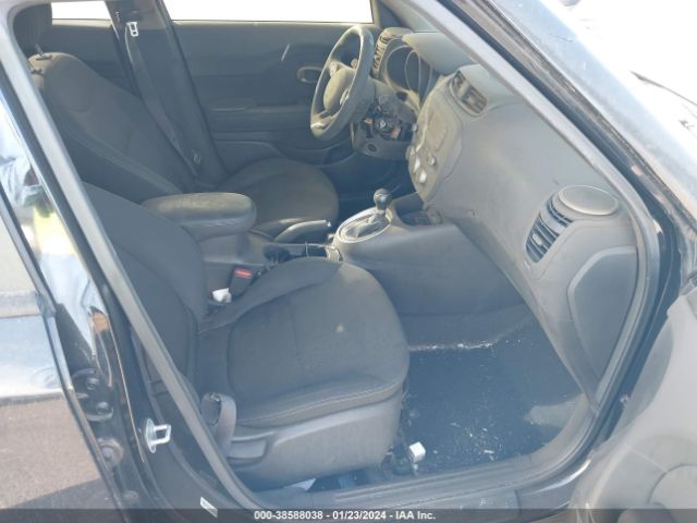 Photo 4 VIN: KNDJN2A25E7045600 - KIA SOUL 