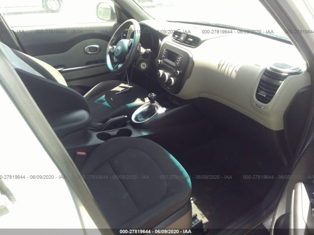 Photo 4 VIN: KNDJN2A25E7703352 - KIA SOUL 