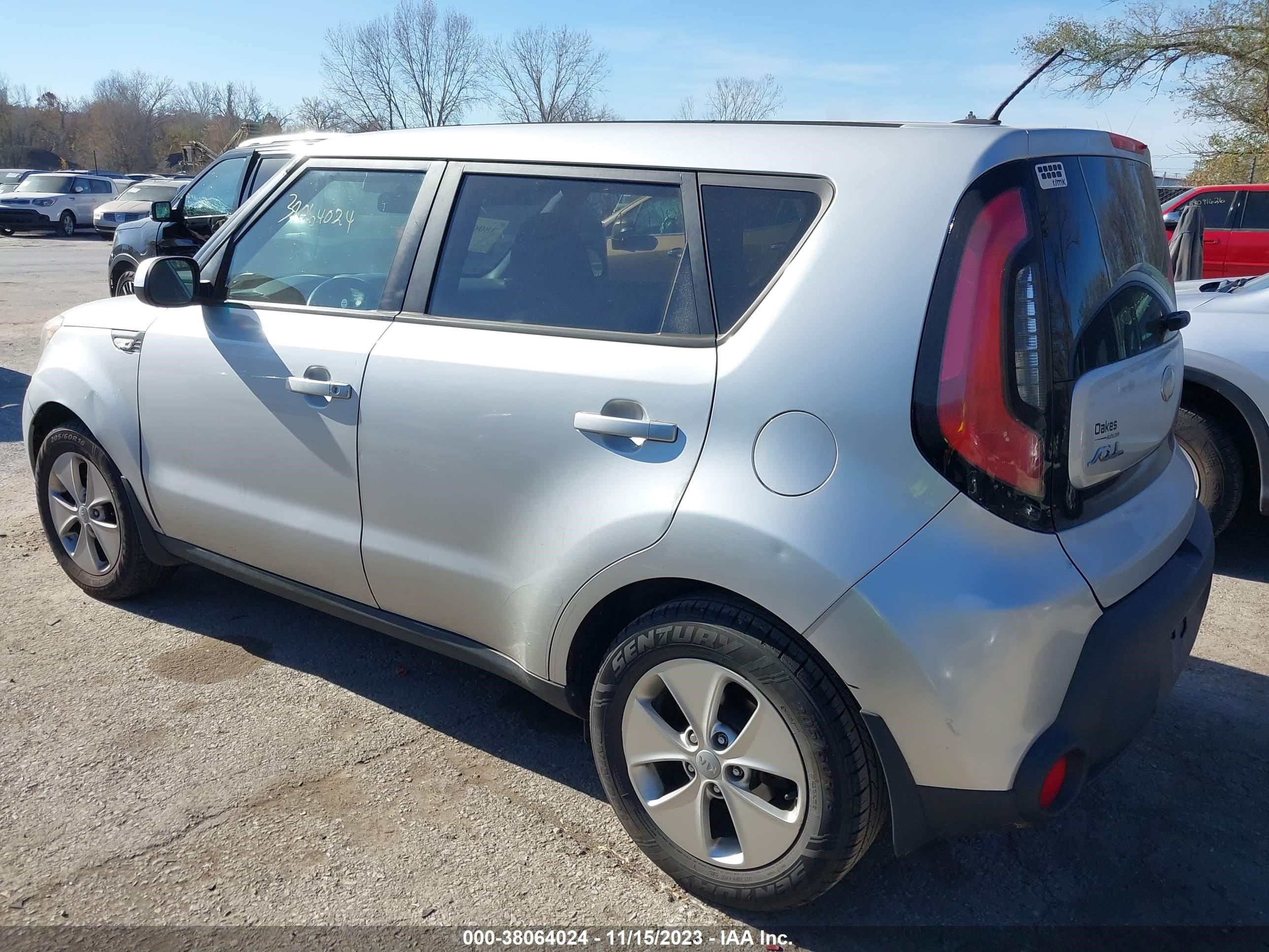 Photo 2 VIN: KNDJN2A25E7703867 - KIA SOUL 