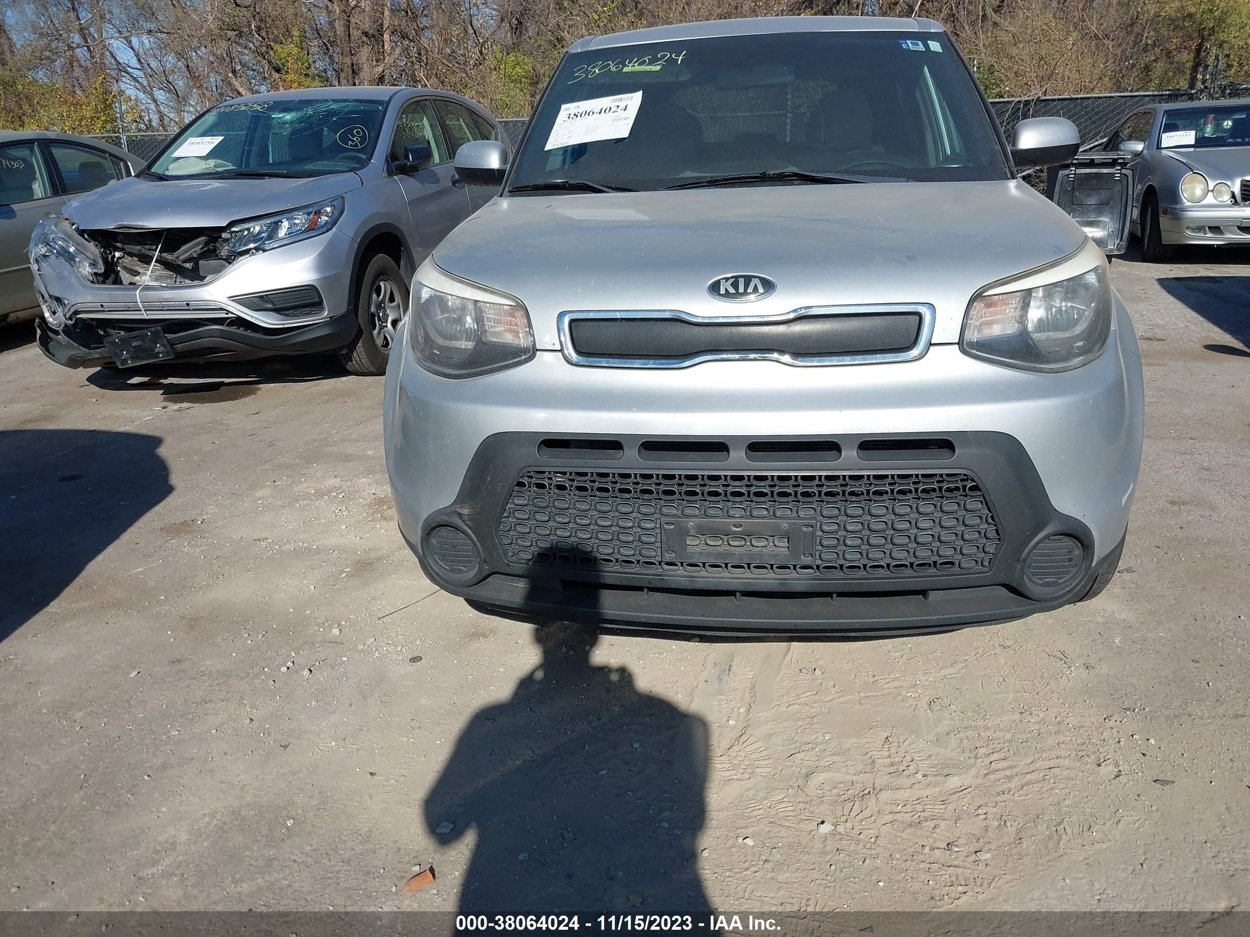 Photo 5 VIN: KNDJN2A25E7703867 - KIA SOUL 