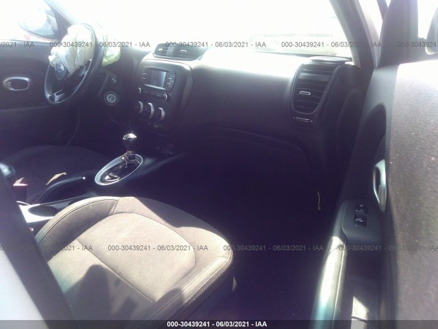 Photo 4 VIN: KNDJN2A25F7217285 - KIA SOUL 