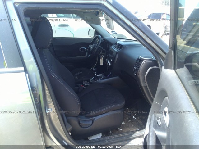 Photo 4 VIN: KNDJN2A25F7218663 - KIA SOUL 