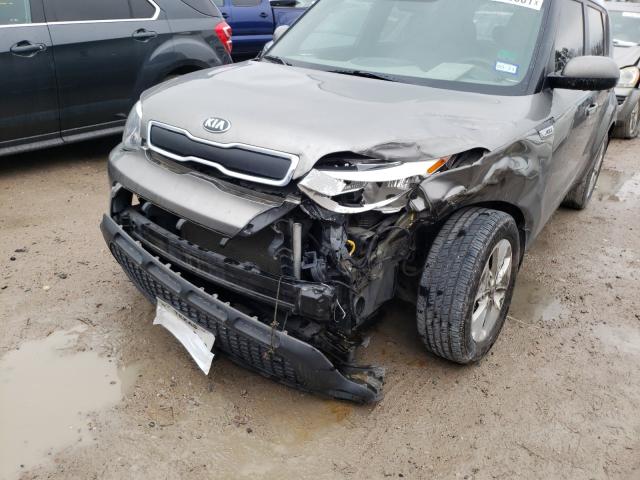 Photo 8 VIN: KNDJN2A25G7299942 - KIA SOUL 