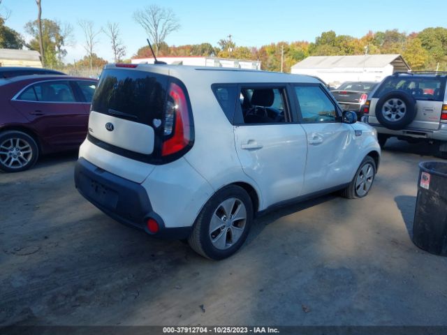 Photo 3 VIN: KNDJN2A25G7378642 - KIA SOUL 