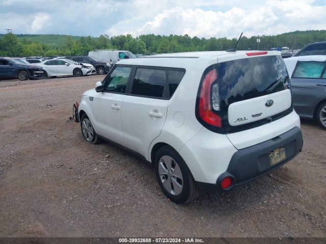 Photo 2 VIN: KNDJN2A25G7401188 - KIA SOUL 