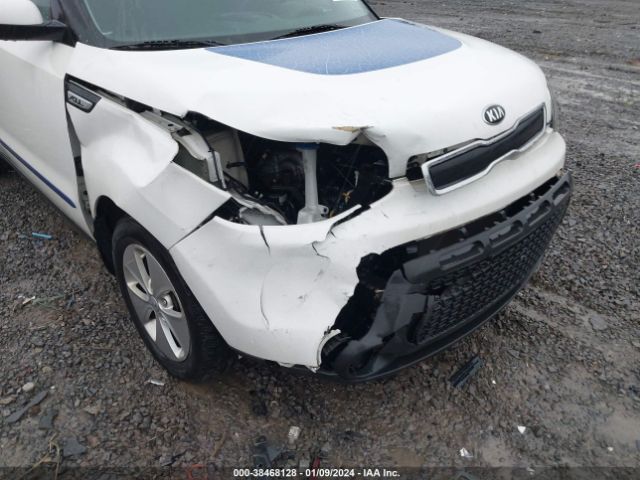 Photo 5 VIN: KNDJN2A25G7846885 - KIA SOUL 