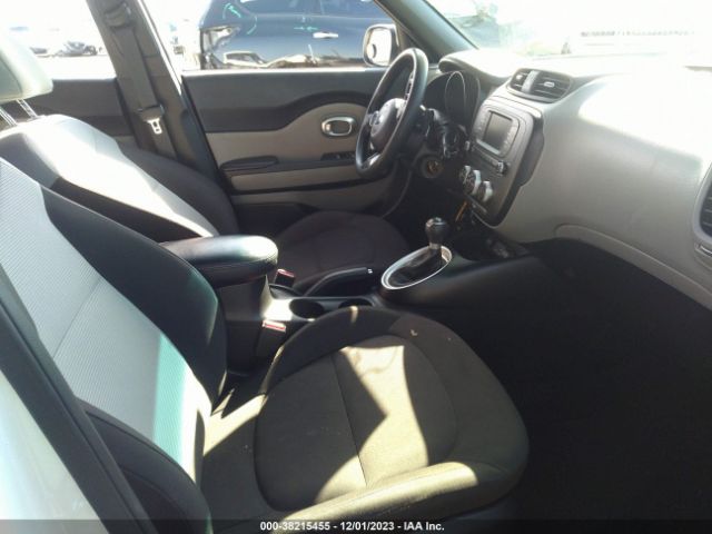 Photo 4 VIN: KNDJN2A25H7887597 - KIA SOUL 