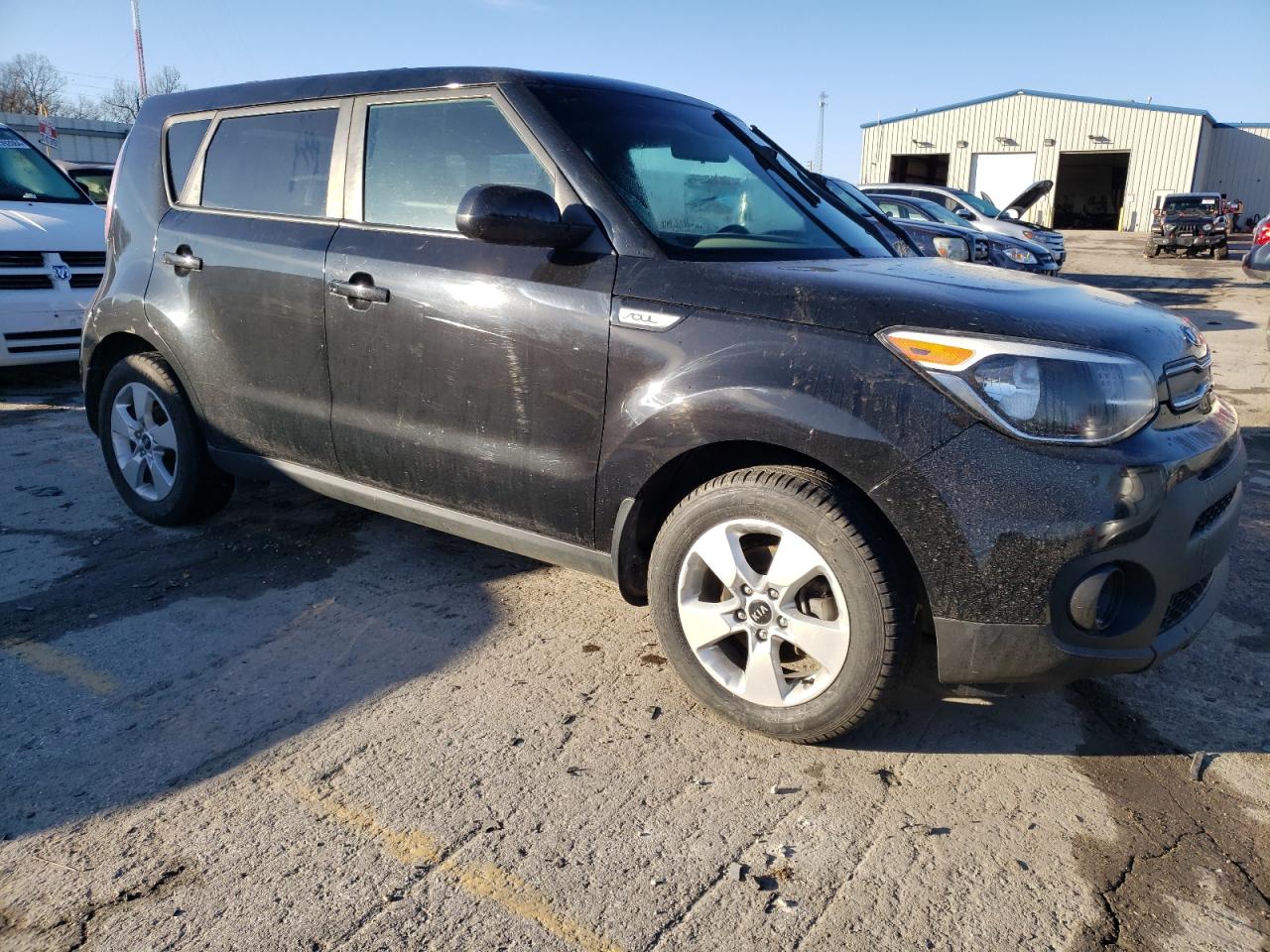 Photo 3 VIN: KNDJN2A25J7519443 - KIA SOUL 