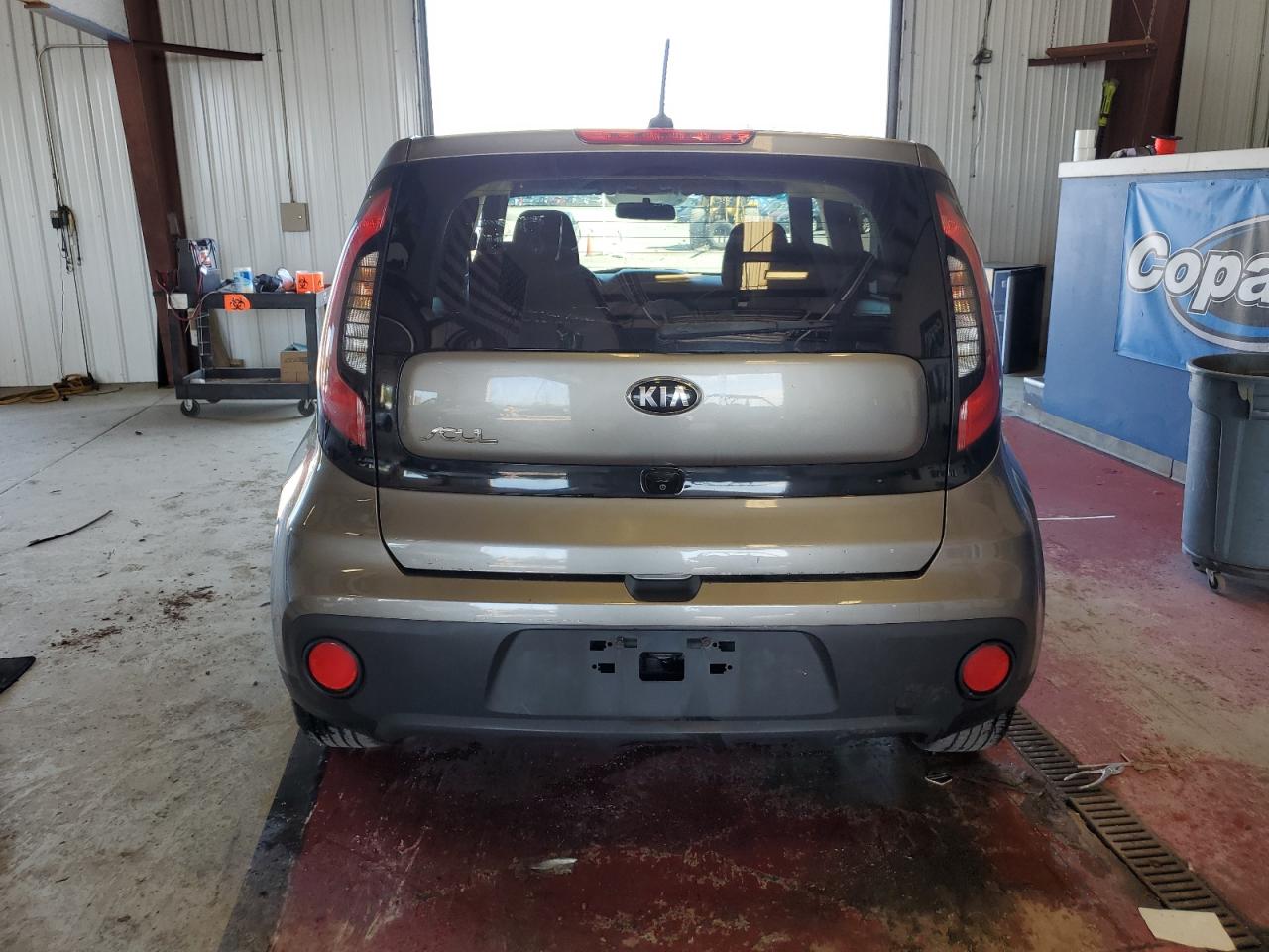 Photo 5 VIN: KNDJN2A25J7521953 - KIA SOUL 