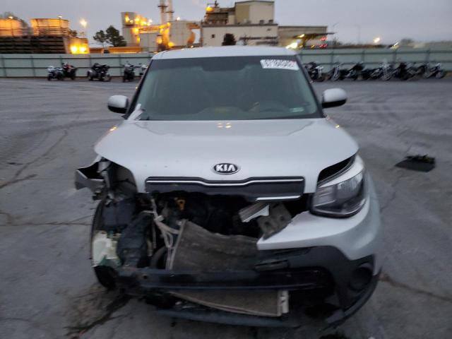 Photo 4 VIN: KNDJN2A25J7535707 - KIA SOUL 