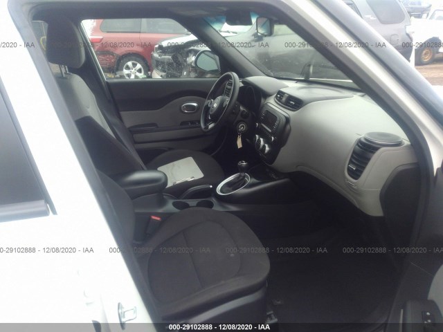 Photo 4 VIN: KNDJN2A25J7543256 - KIA SOUL 