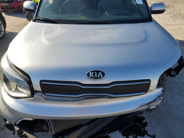 Photo 10 VIN: KNDJN2A25J7548697 - KIA SOUL 