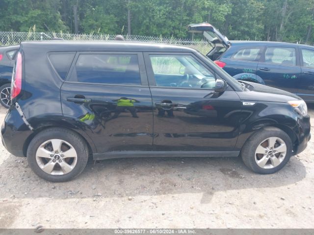 Photo 5 VIN: KNDJN2A25J7572112 - KIA SOUL 