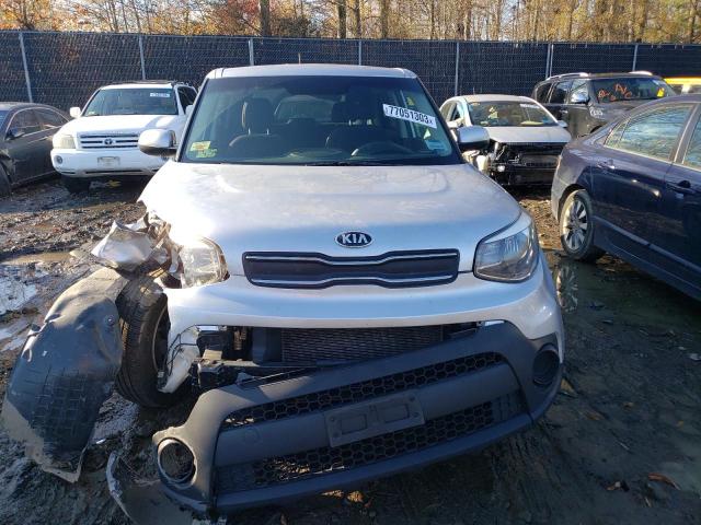 Photo 4 VIN: KNDJN2A25J7581053 - KIA SOUL 