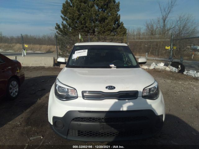 Photo 5 VIN: KNDJN2A25J7596717 - KIA SOUL 