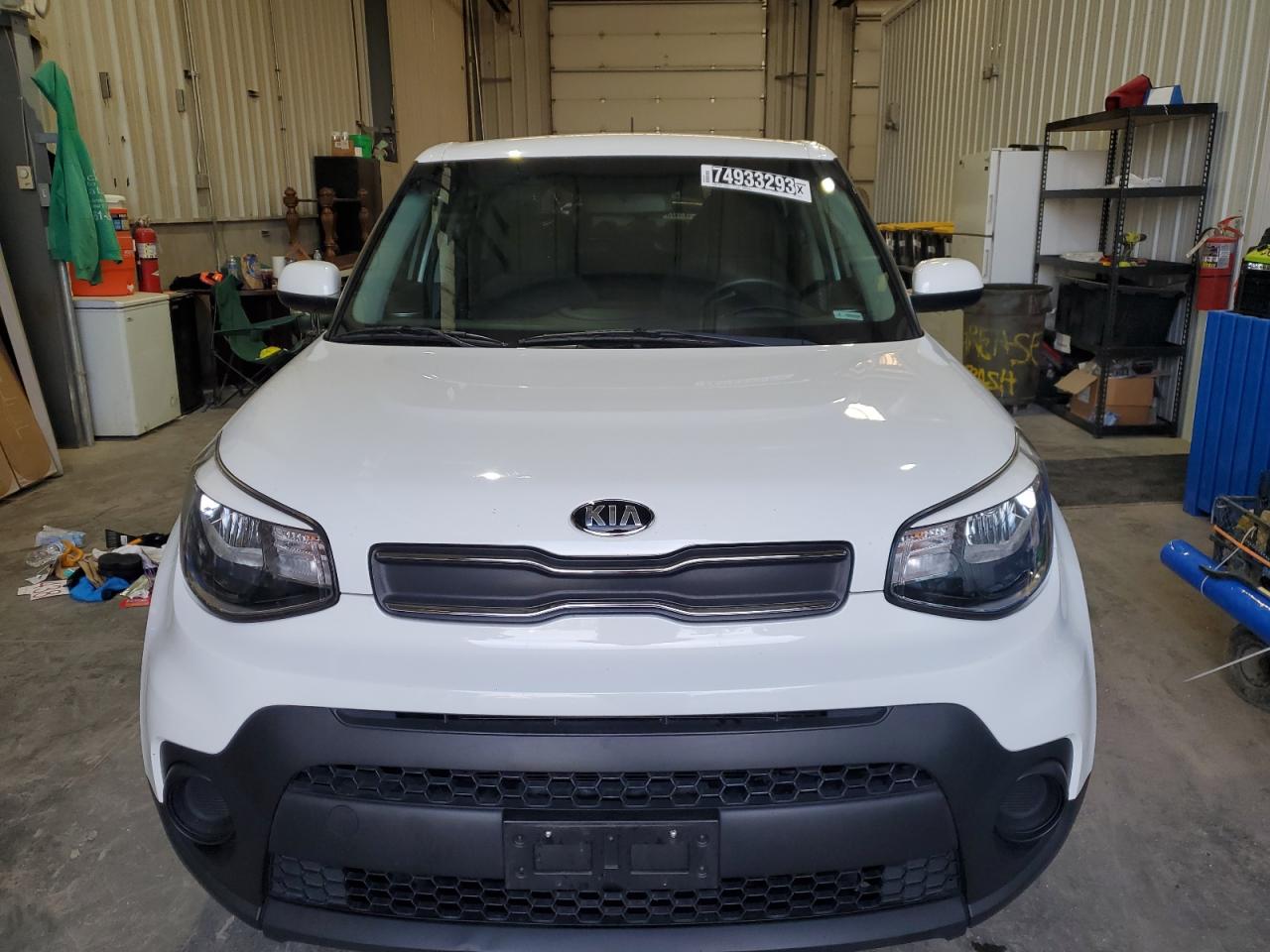 Photo 4 VIN: KNDJN2A25J7904324 - KIA SOUL 