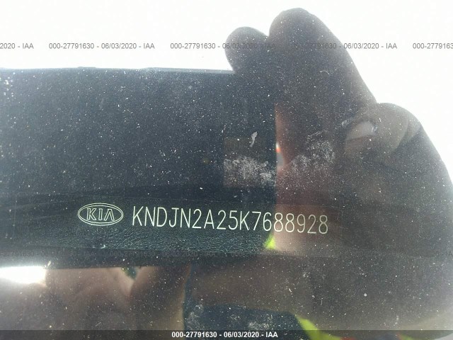 Photo 8 VIN: KNDJN2A25K7688928 - KIA SOUL 