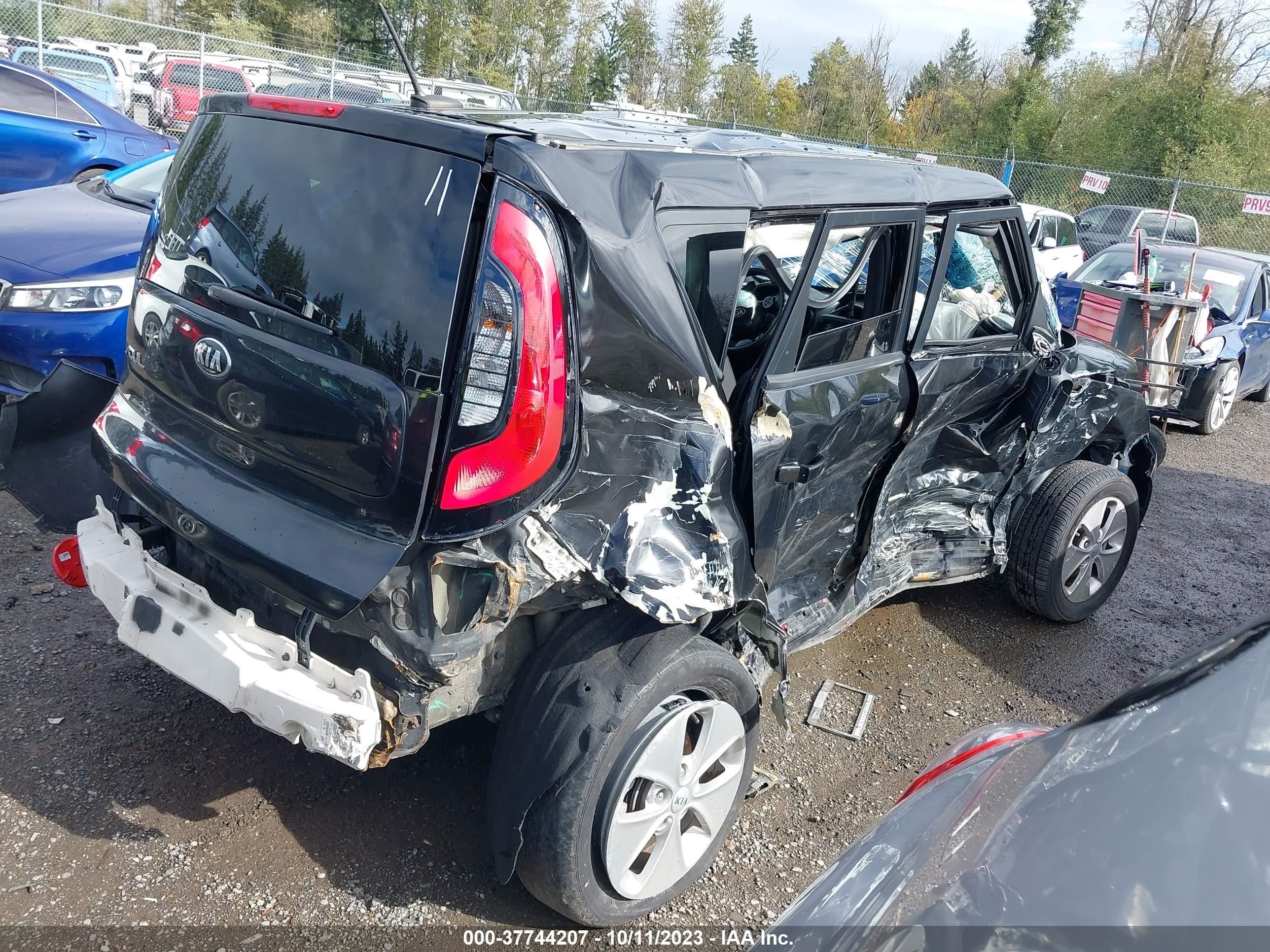 Photo 3 VIN: KNDJN2A26E7043712 - KIA SOUL 