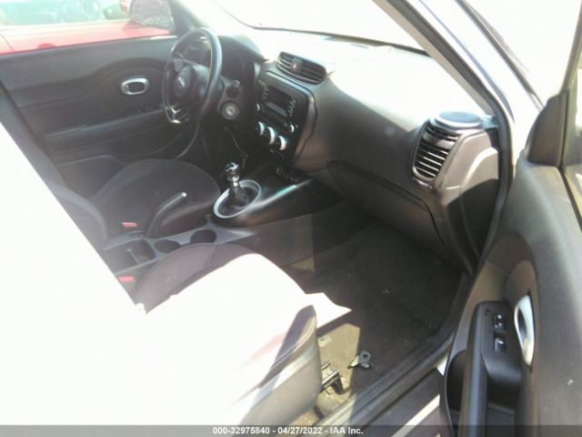 Photo 4 VIN: KNDJN2A26F7128745 - KIA SOUL 