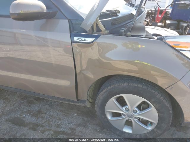 Photo 5 VIN: KNDJN2A26F7131743 - KIA SOUL 