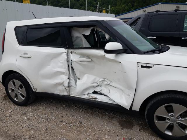 Photo 8 VIN: KNDJN2A26F7138529 - KIA SOUL 