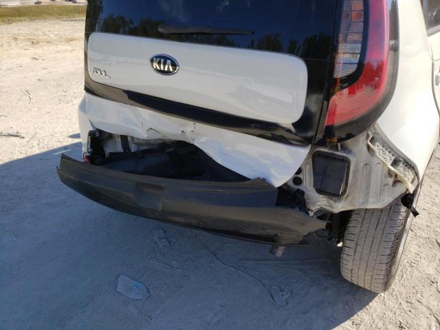 Photo 8 VIN: KNDJN2A26F7139504 - KIA SOUL 