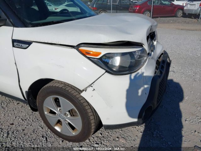 Photo 5 VIN: KNDJN2A26F7149319 - KIA SOUL 