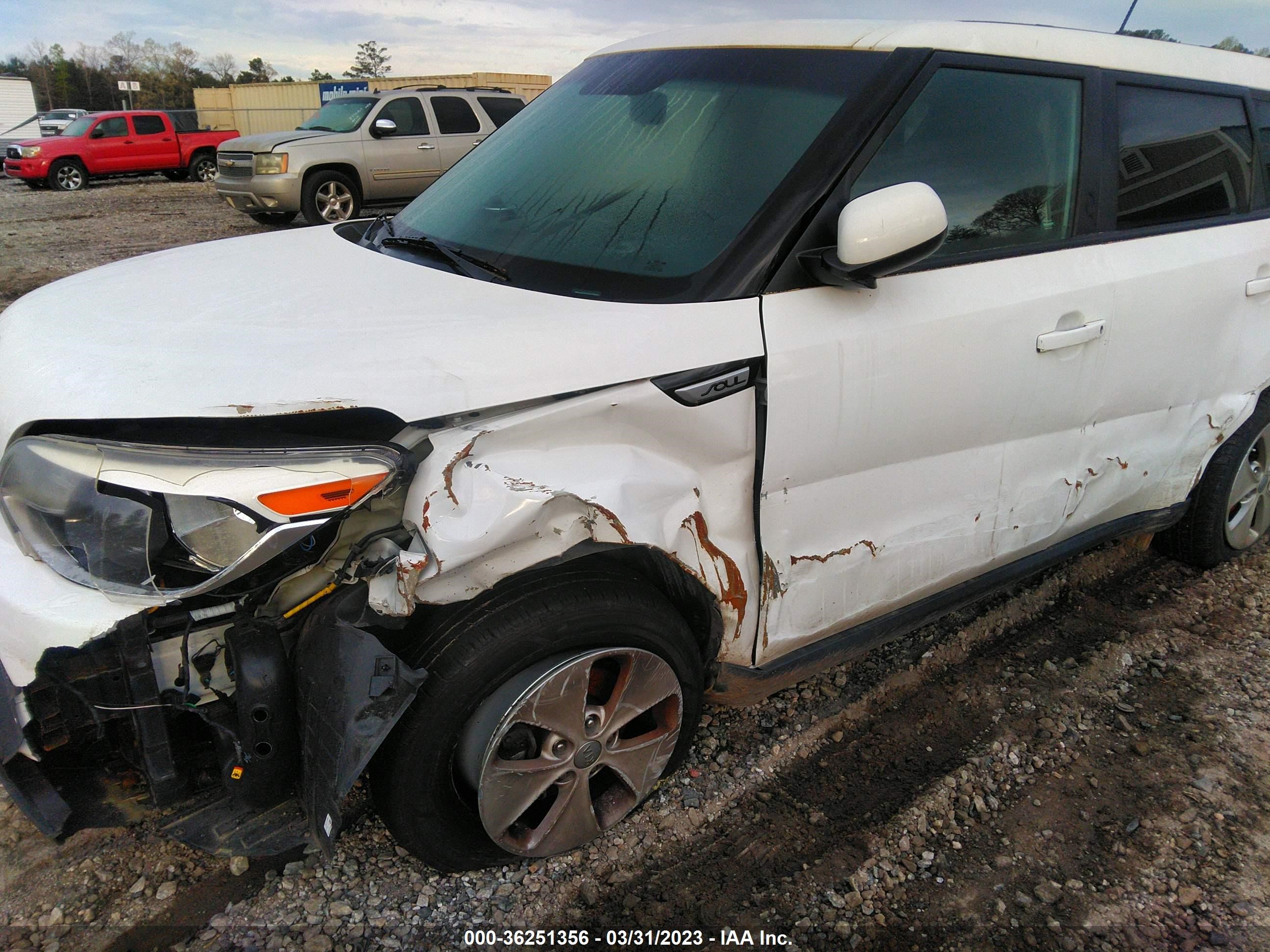 Photo 5 VIN: KNDJN2A26F7158103 - KIA SOUL 