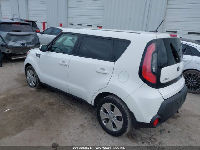 Photo 2 VIN: KNDJN2A26F7163740 - KIA SOUL 