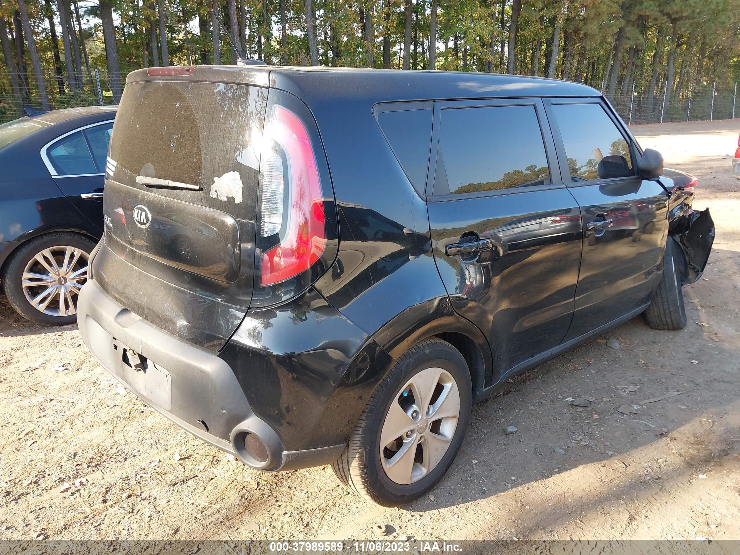 Photo 3 VIN: KNDJN2A26F7777638 - KIA SOUL 